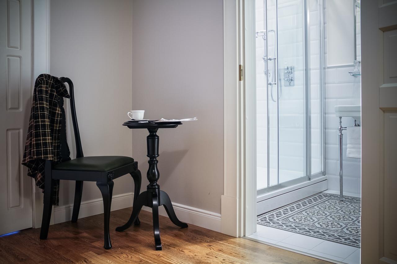 Sherlock Art Hotel Riga Ngoại thất bức ảnh