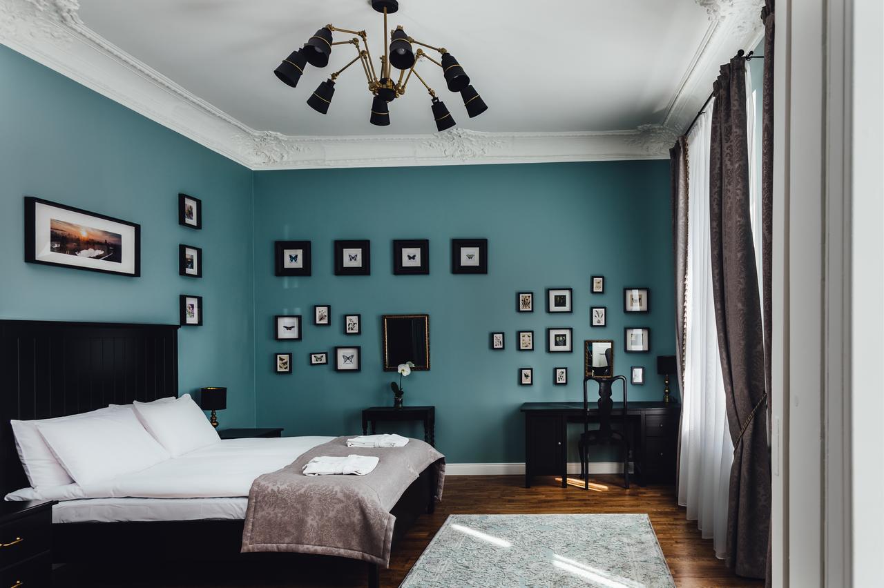 Sherlock Art Hotel Riga Ngoại thất bức ảnh