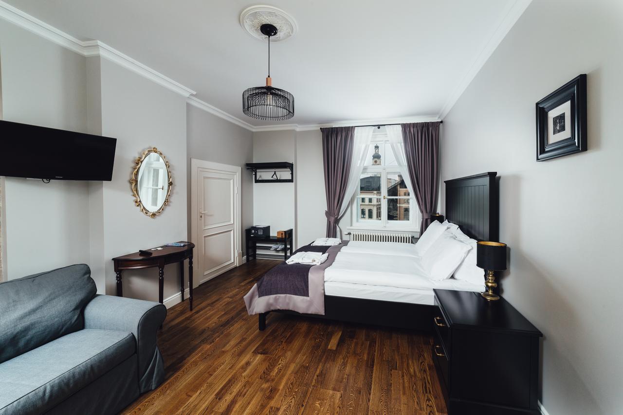 Sherlock Art Hotel Riga Ngoại thất bức ảnh